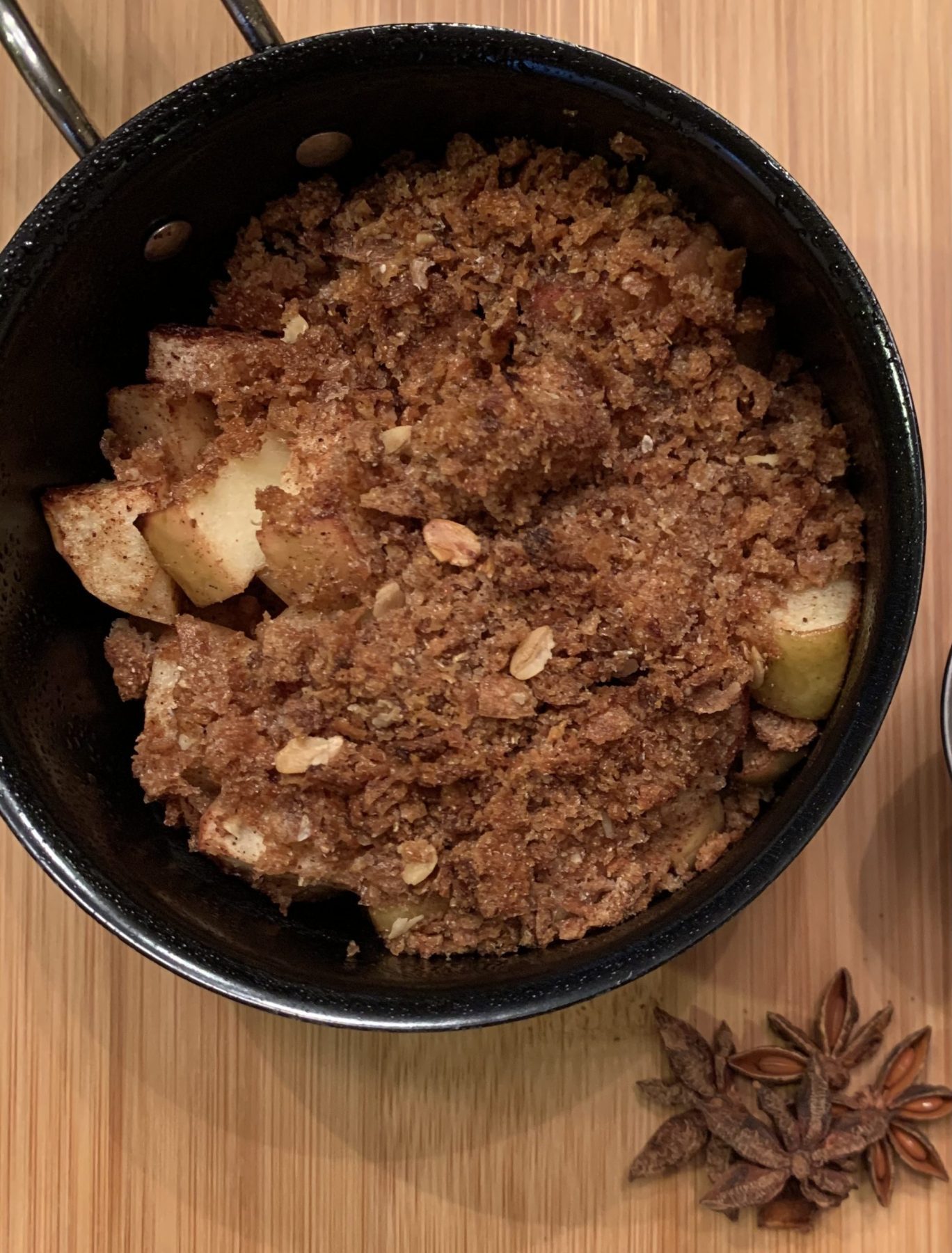 Nan’s English Toffee Apple Crisp